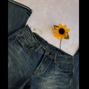 Low waist bootcut jeans